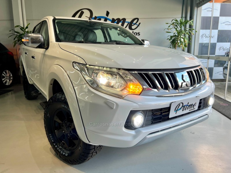 L200 TRITON 2.4 HPE-S SPORT 4X4 CD 16V DIESEL 4P AUTOMÁTICO - 2017 - ESTâNCIA VELHA