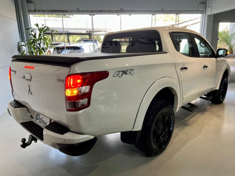 L200 TRITON 2.4 HPE-S SPORT 4X4 CD 16V DIESEL 4P AUTOMÁTICO - 2017 - ESTâNCIA VELHA