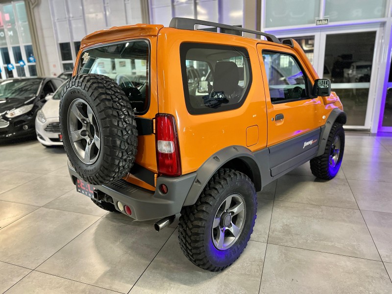 JIMNY 1.3 4SPORT 4X4 16V GASOLINA 2P MANUAL - 2014 - CAXIAS DO SUL