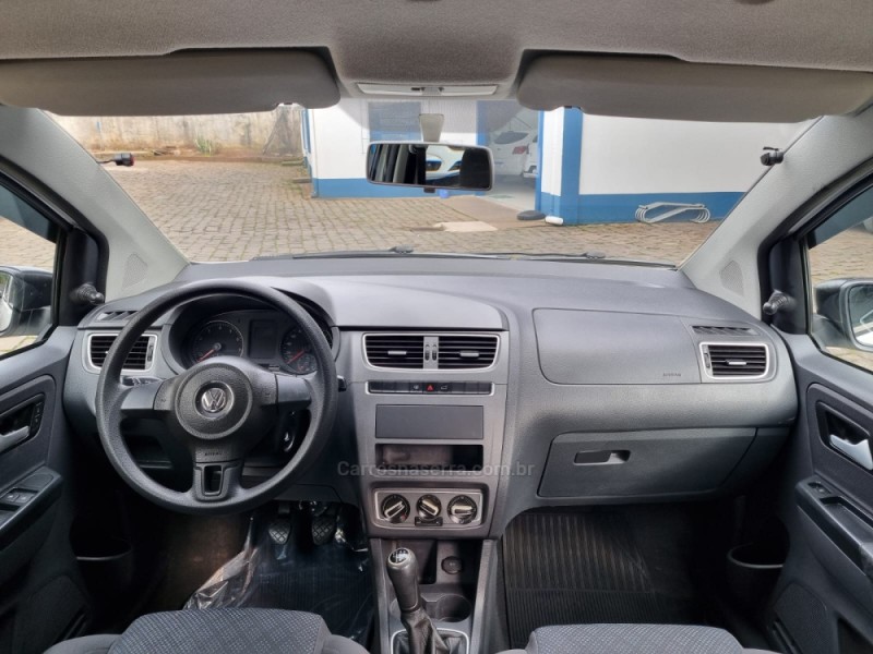 FOX 1.0 MI 8V FLEX 4P MANUAL - 2014 - VACARIA