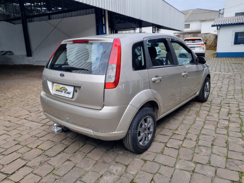 FIESTA 1.0 MPI CLASS HATCH 8V FLEX 4P MANUAL - 2011 - VACARIA