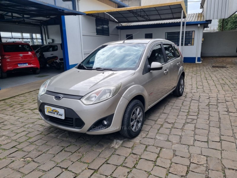 FIESTA 1.0 MPI CLASS HATCH 8V FLEX 4P MANUAL - 2011 - VACARIA