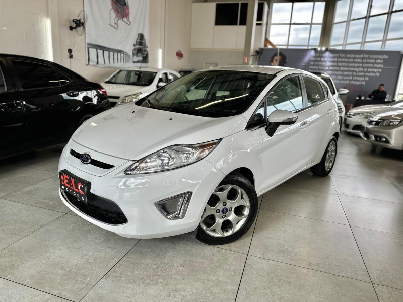 fiesta 1.6 se hatch plus 16v flex 4p manual 2012 caxias do sul