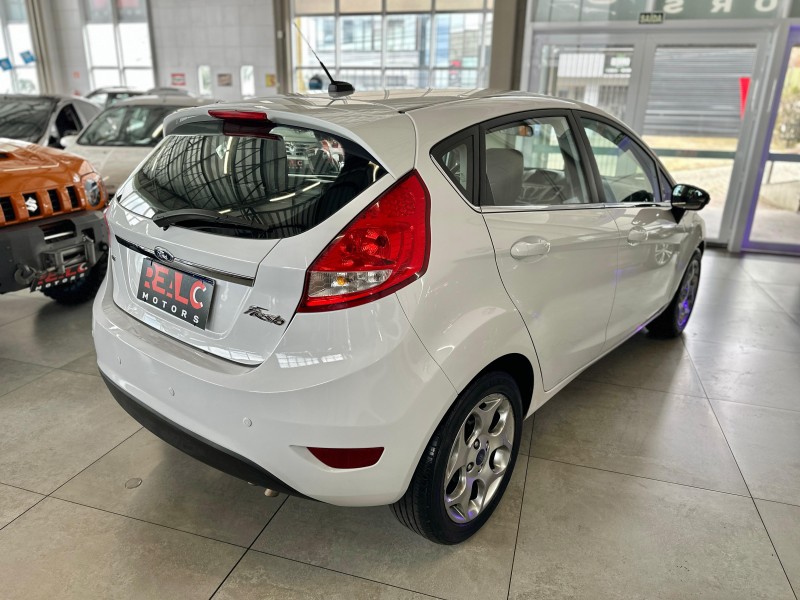 FIESTA 1.6 SE HATCH PLUS 16V FLEX 4P MANUAL - 2012 - CAXIAS DO SUL