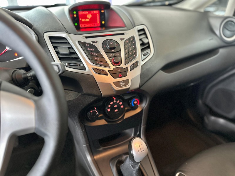 FIESTA 1.6 SE HATCH PLUS 16V FLEX 4P MANUAL - 2012 - CAXIAS DO SUL