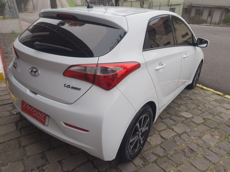HB20 1.6 COMFORT STYLE 16V FLEX 4P MANUAL - 2013 - CAXIAS DO SUL
