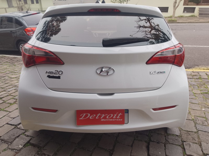 HB20 1.6 COMFORT STYLE 16V FLEX 4P MANUAL - 2013 - CAXIAS DO SUL