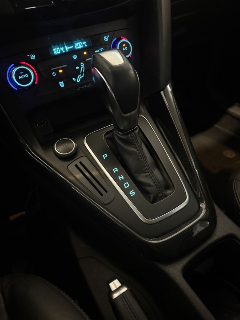 FOCUS 2.0 TITANIUM HATCH 16V FLEX 4P AUTOMÁTICO - 2016 - CAXIAS DO SUL