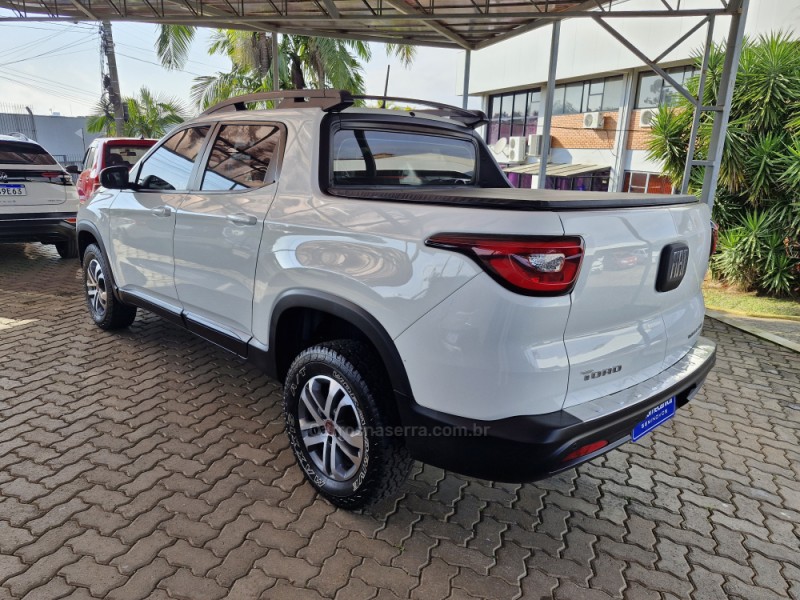 TORO 1.8 16V EVO FLEX FREEDOM AUTOMÁTICO - 2017 - LAJEADO