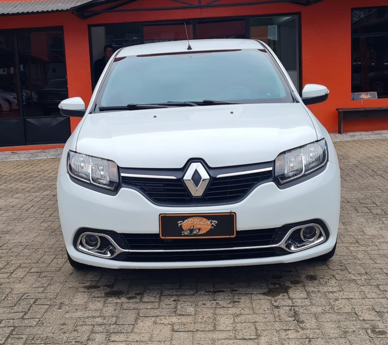 LOGAN 1.0 EXPRESSION 12V FLEX 4P MANUAL - 2018 - CANELA