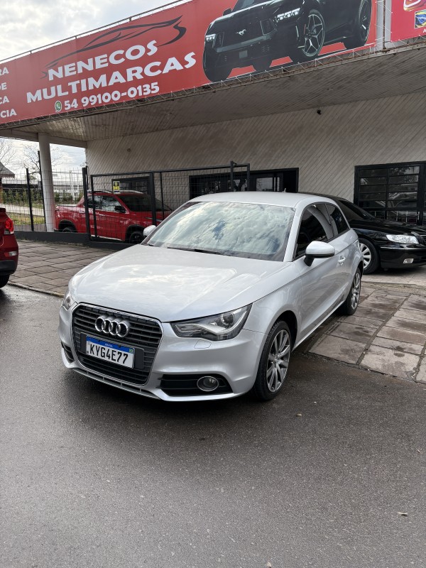 A1 1.4 TFSI ATTRACTION 16V 122CV GASOLINA 4P AUTOMÁTICO - 2011 - FARROUPILHA