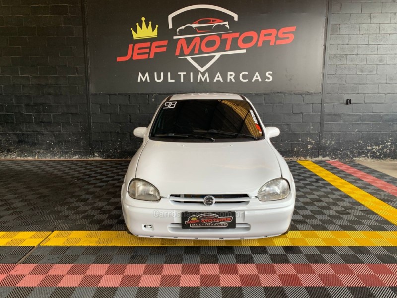 CORSA 1.6 MPFI CLASSIC SEDAN 8V GASOLINA 4P MANUAL - 1998 - CAXIAS DO SUL