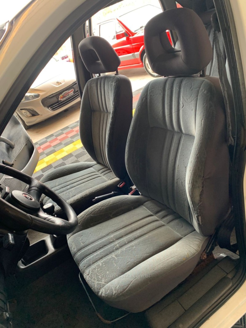 CORSA 1.6 MPFI CLASSIC SEDAN 8V GASOLINA 4P MANUAL - 1998 - CAXIAS DO SUL