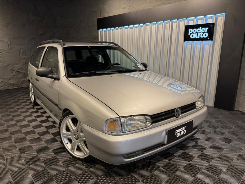 parati 1.8 mi club 8v gasolina 2p manual 1998 farroupilha