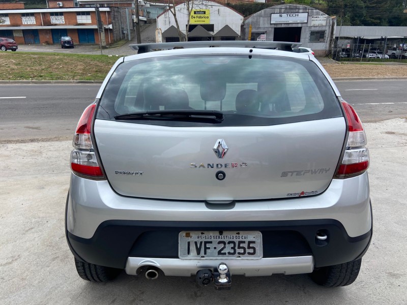 SANDERO 1.6 STEPWAY 8V FLEX 4P MANUAL - 2014 - CAXIAS DO SUL