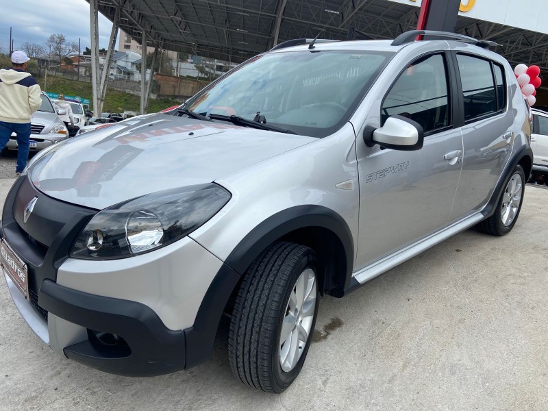 SANDERO 1.6 STEPWAY 8V FLEX 4P MANUAL - 2014 - CAXIAS DO SUL
