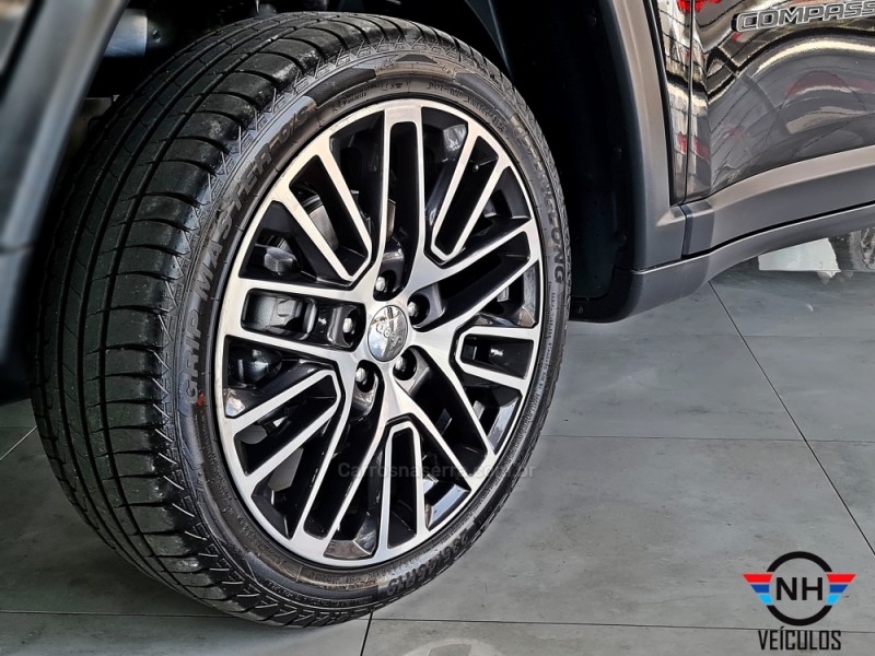 COMPASS 1.3 LIMITED T270 16V TURBO FLEX 4P AUTOMÁTICO - 2023 - NOVO HAMBURGO