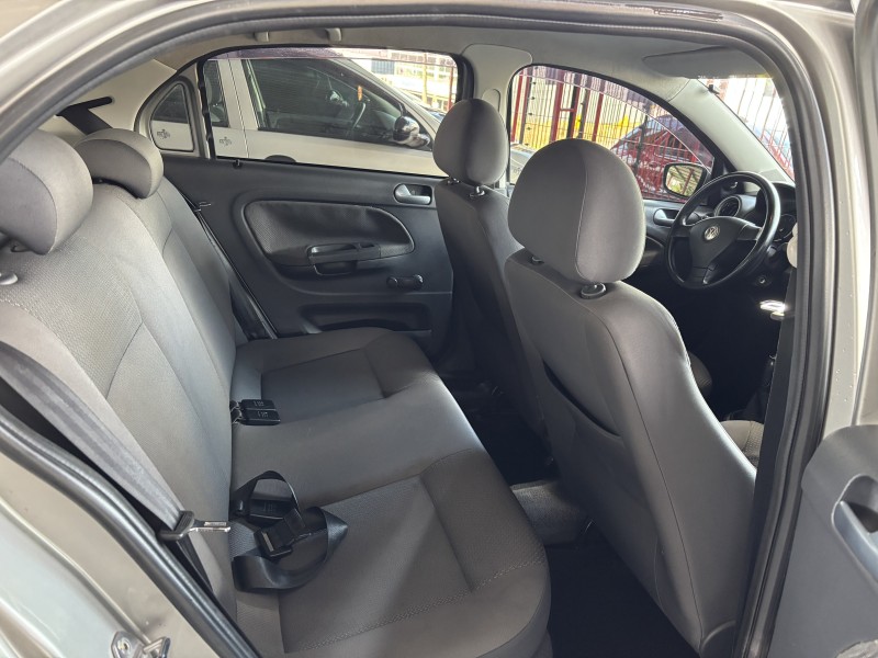 VOYAGE 1.0 MI 8V FLEX 4P MANUAL - 2011 - CAXIAS DO SUL