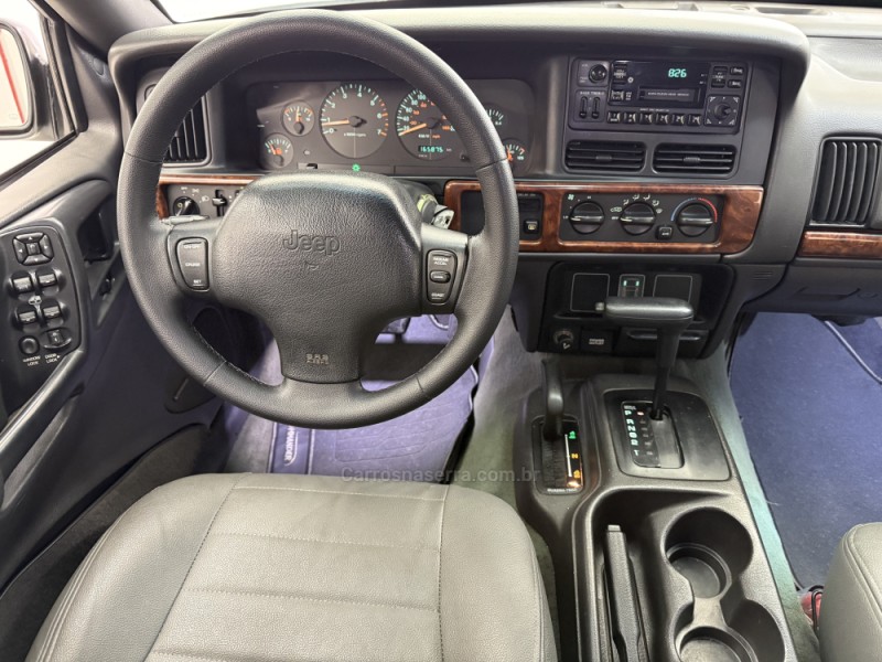 GRAND CHEROKEE 4.0 LAREDO 4X4 6I 12V GASOLINA 4P AUTOMÁTICO - 1998 - BENTO GONçALVES