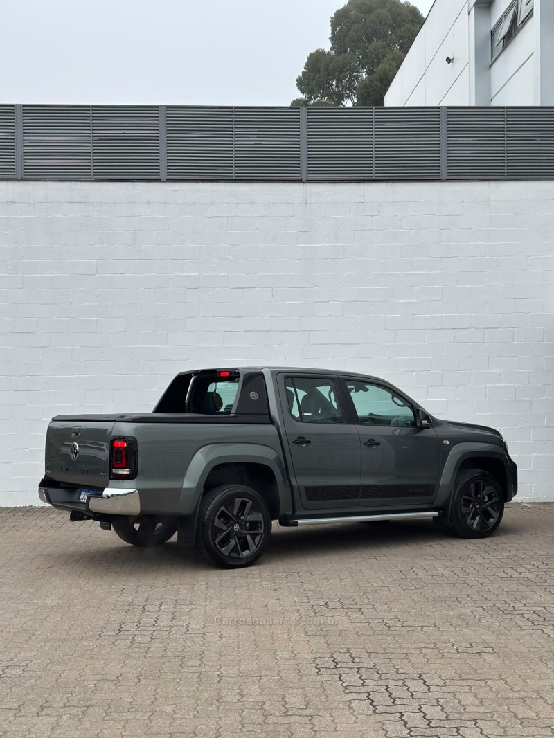 AMAROK 3.0 V6 EXTREME CD DIESEL 4X4 AT 4P AUTOMÁTICO - 2025 - CAXIAS DO SUL