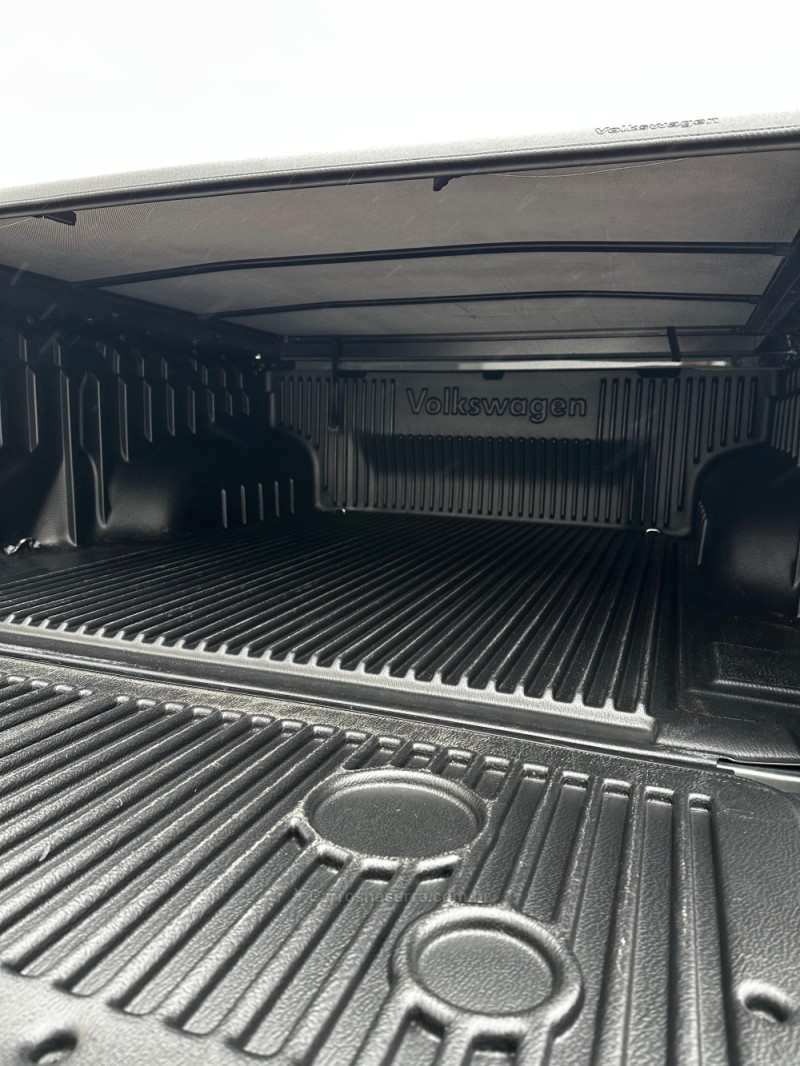 AMAROK 3.0 V6 EXTREME CD DIESEL 4X4 AT 4P AUTOMÁTICO - 2025 - CAXIAS DO SUL