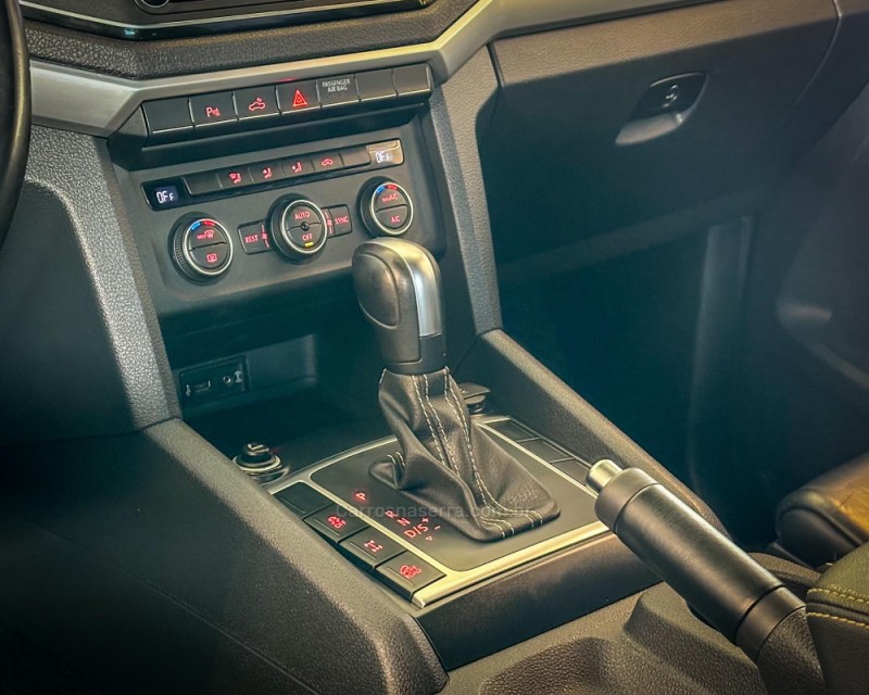 AMAROK 3.0 V6 EXTREME CD DIESEL 4X4 AT 4P AUTOMÁTICO - 2022 - GARIBALDI