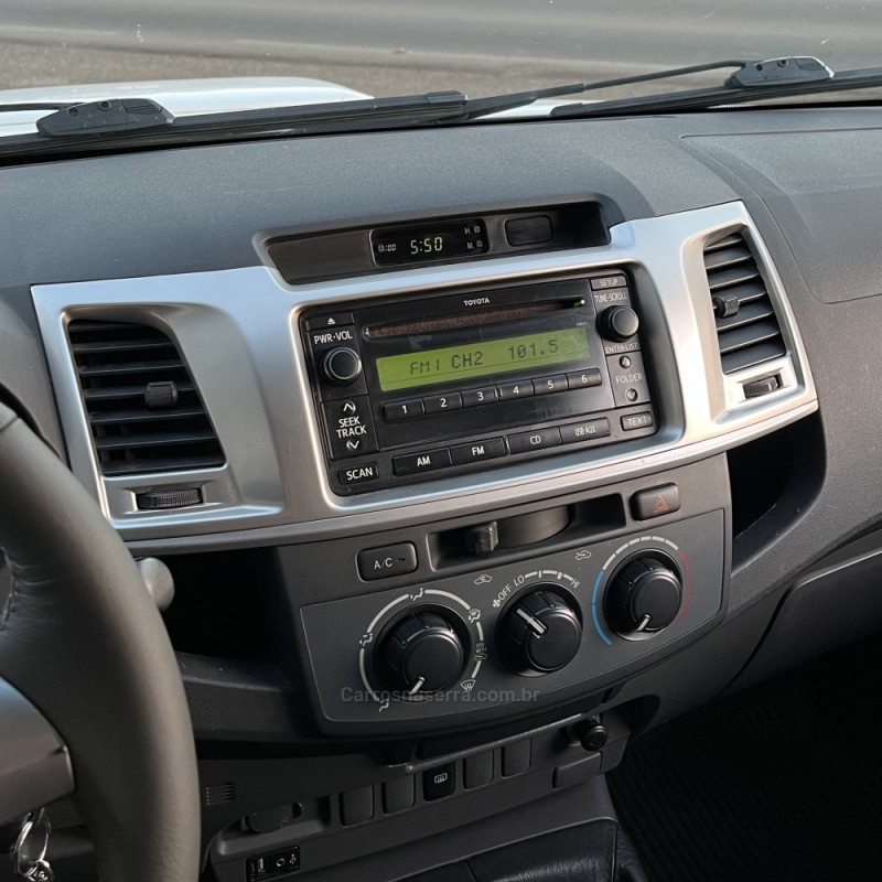 HILUX 3.0 SR 4X4 CD 16V TURBO INTERCOOLER DIESEL 4P MANUAL - 2012 - VACARIA