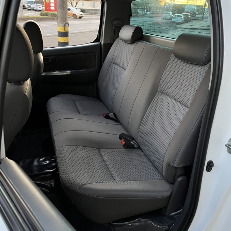 HILUX 3.0 SR 4X4 CD 16V TURBO INTERCOOLER DIESEL 4P MANUAL - 2012 - VACARIA
