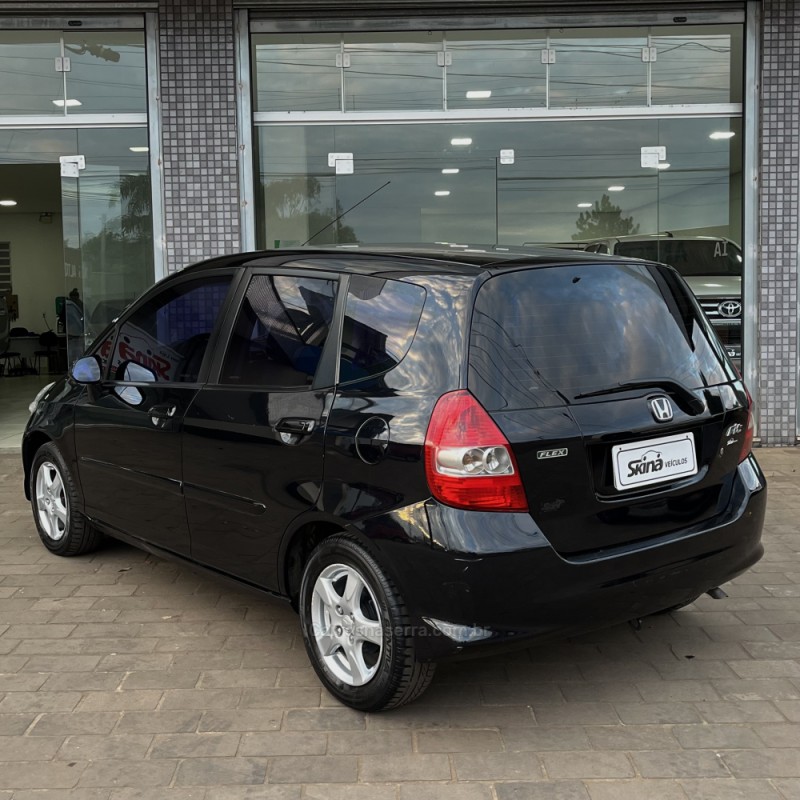 FIT 1.4 LXL 8V FLEX 4P MANUAL - 2008 - VACARIA