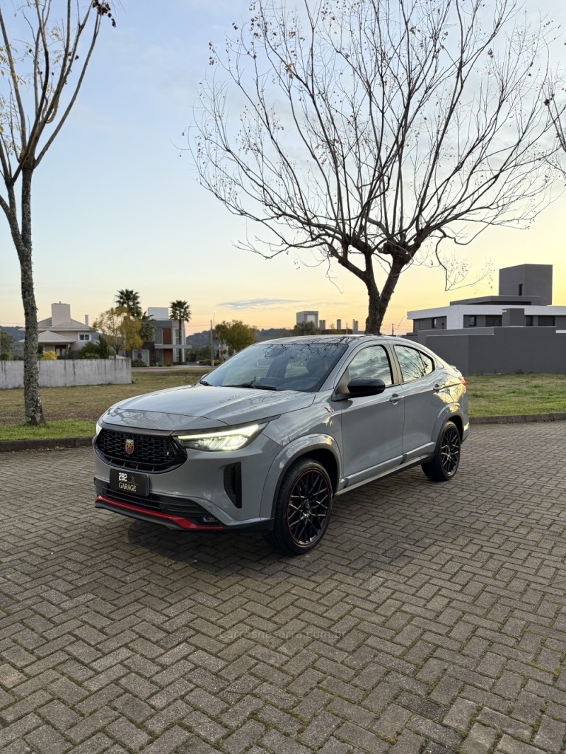 FASTBACK 1.3 ABARTH 270 TURBO FLEX 4P AUTOMÁTICO - 2025 - FARROUPILHA