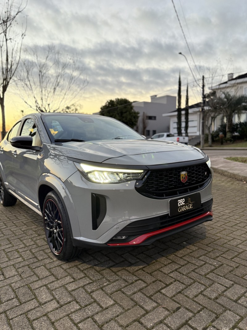 FASTBACK 1.3 ABARTH 270 TURBO FLEX 4P AUTOMÁTICO - 2025 - FARROUPILHA