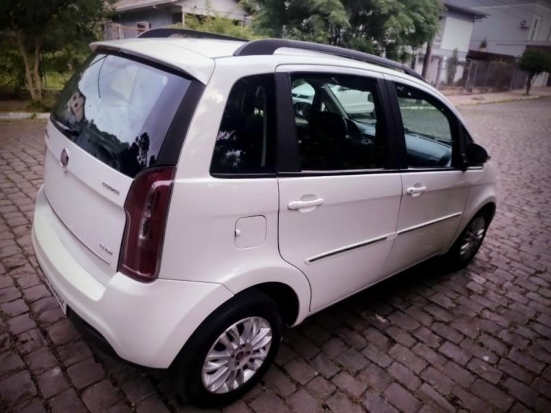 IDEA 1.6 MPI ESSENCE 16V FLEX 4P MANUAL - 2013 - FARROUPILHA