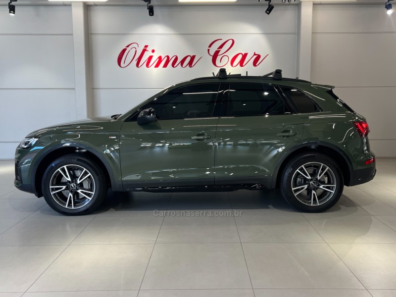 Q5 2.0 TFSI PERFORMANCE BLACK QUATTRO HÍBRIDO 4P AUTOMÁTICO - 2024 - FLORES DA CUNHA