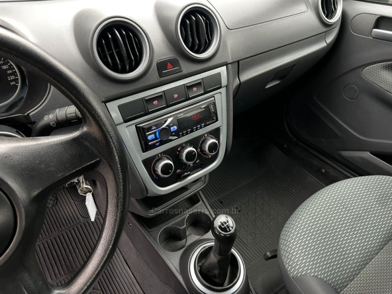 GOL 1.6 MI 8V FLEX 4P MANUAL G.V - 2013 - CANELA