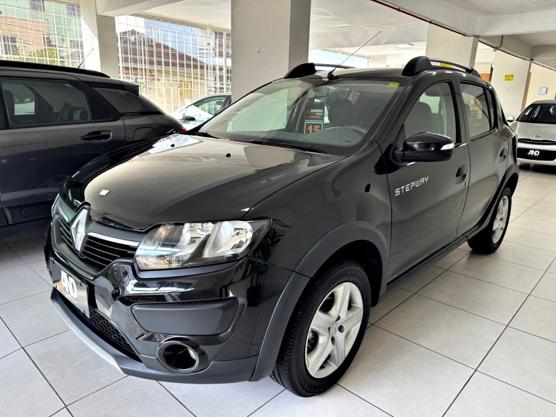 SANDERO 1.6 STEPWAY 8V FLEX 4P MANUAL - 2015 - CAXIAS DO SUL