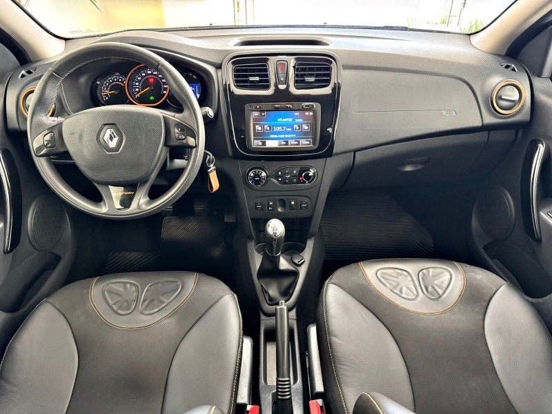 SANDERO 1.6 STEPWAY 8V FLEX 4P MANUAL - 2015 - CAXIAS DO SUL