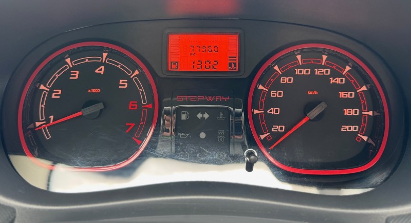 SANDERO 1.6 STEPWAY 8V FLEX 4P MANUAL - 2014 - CAXIAS DO SUL