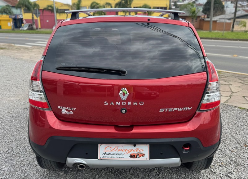 SANDERO 1.6 STEPWAY 8V FLEX 4P MANUAL - 2014 - CAXIAS DO SUL