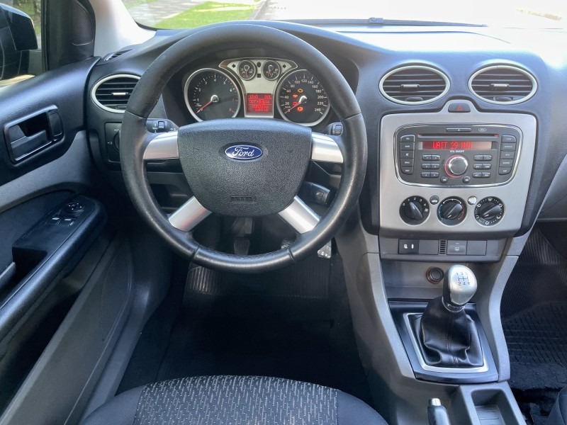 FOCUS 1.6 GLX 16V FLEX 4P MANUAL - 2011 - CAXIAS DO SUL