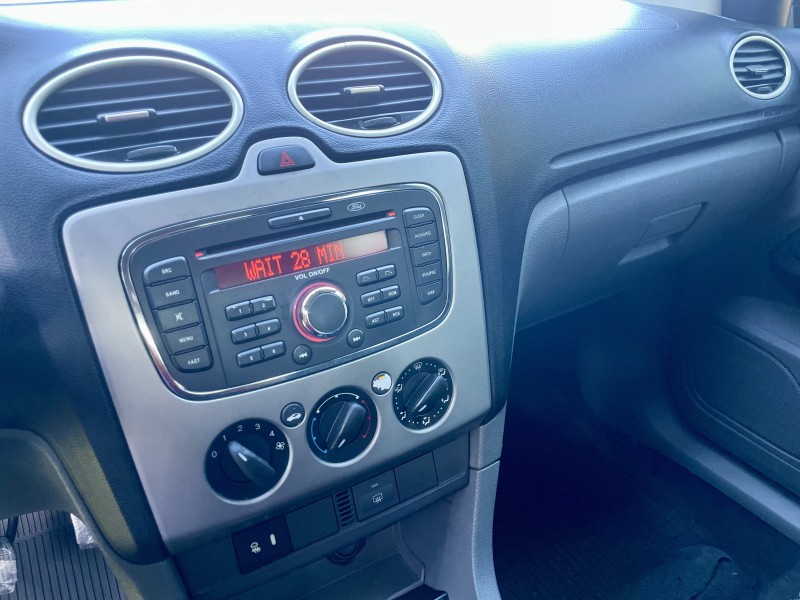 FOCUS 1.6 GLX 16V FLEX 4P MANUAL - 2011 - CAXIAS DO SUL
