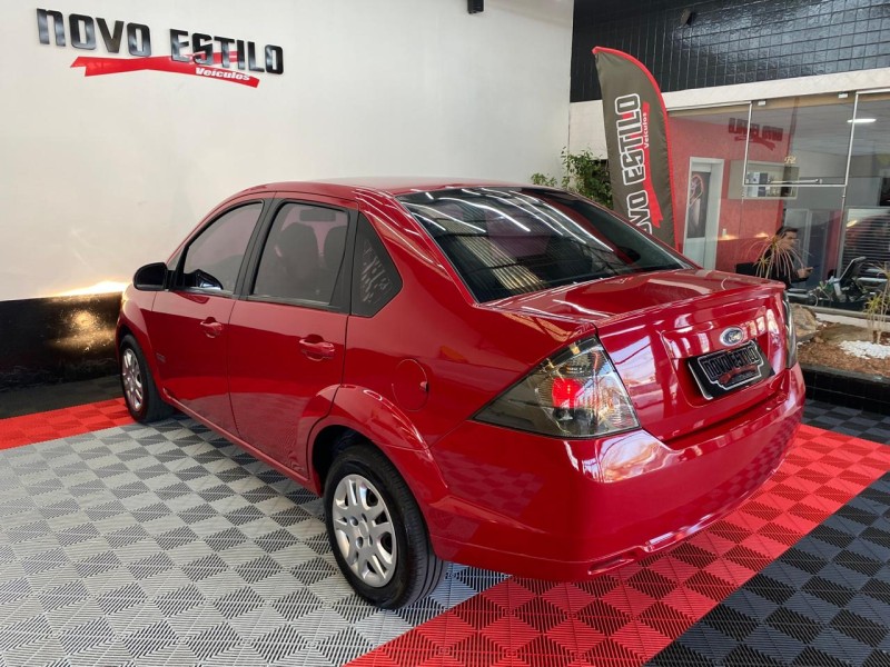 FIESTA 1.6 MPI CLASS SEDAN 8V FLEX 4P MANUAL - 2011 - CAXIAS DO SUL