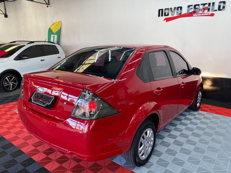FIESTA 1.6 MPI CLASS SEDAN 8V FLEX 4P MANUAL - 2011 - CAXIAS DO SUL