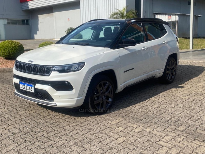 COMPASS 1.3 SERIE S T270 16V TURBO FLEX 4P AUTOMÁTICO