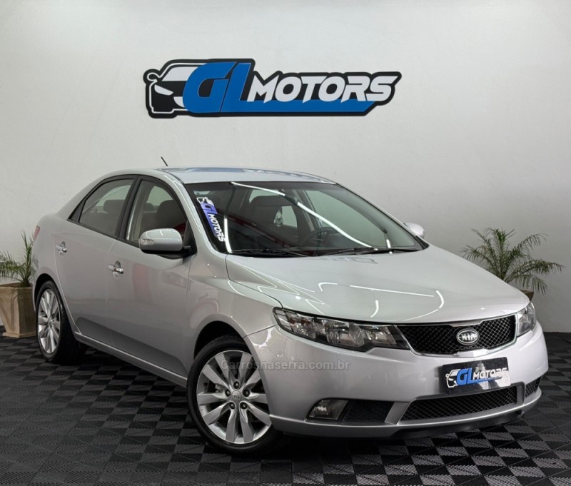 CERATO 1.6 EX2 SEDAN 16V GASOLINA 4P MANUAL