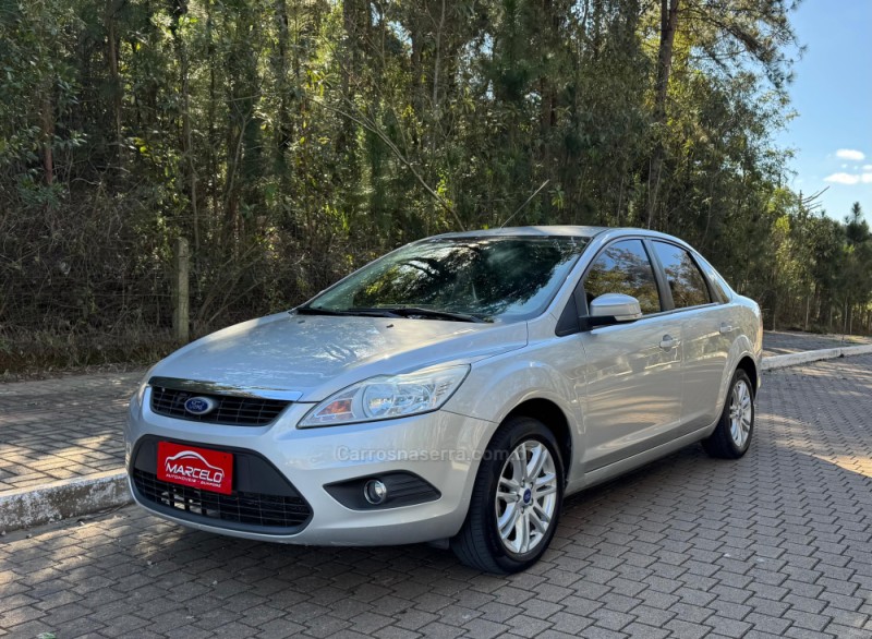 FOCUS 2.0 SEDAN 16V GASOLINA 4P MANUAL