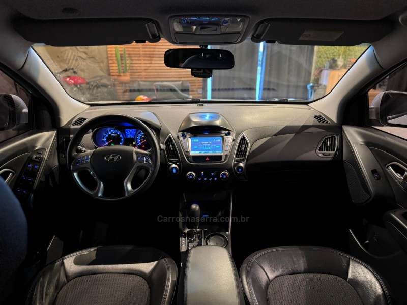 IX35 2.0 MPFI GLS 4X2 16V GASOLINA 4P AUTOMÁTICO - 2015 - FARROUPILHA