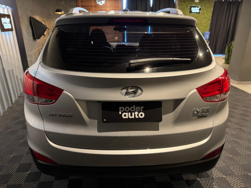 IX35 2.0 MPFI GLS 4X2 16V GASOLINA 4P AUTOMÁTICO - 2015 - FARROUPILHA