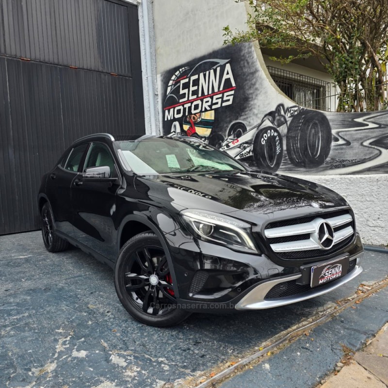 GLA 200 1.6 CGI VISION BLACK EDITION 16V TURBO FLEX 4P AUTOMÁTICO - 2015 - CAXIAS DO SUL