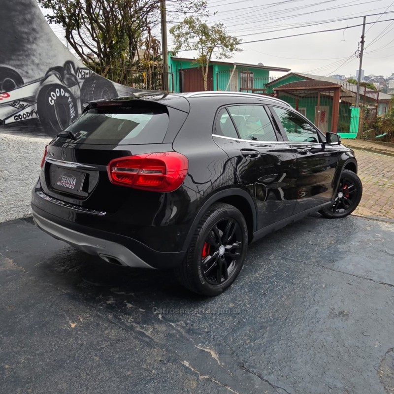 GLA 200 1.6 CGI VISION BLACK EDITION 16V TURBO FLEX 4P AUTOMÁTICO - 2015 - CAXIAS DO SUL