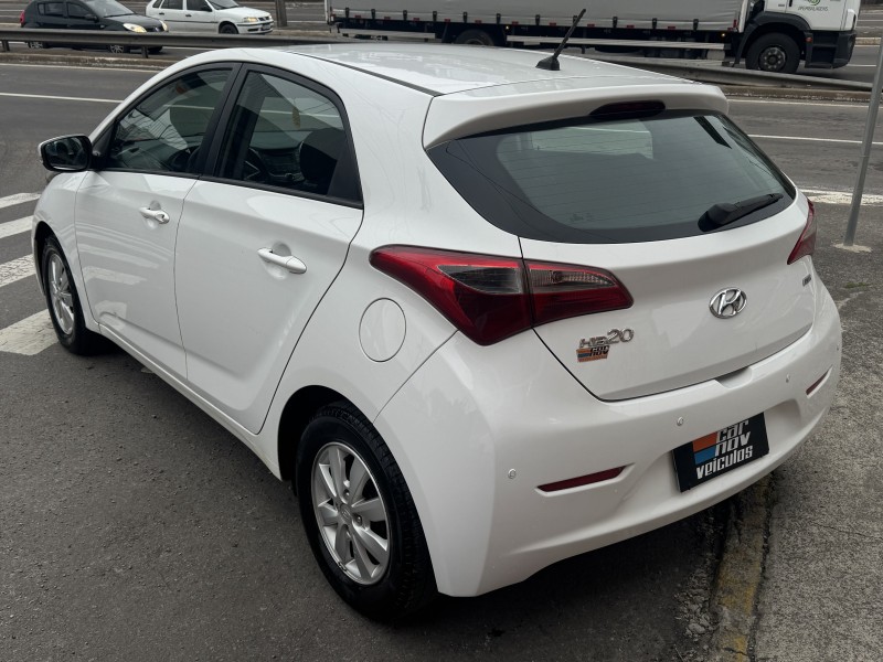HB20 1.0 COMFORT PLUS 12V FLEX 4P MANUAL - 2015 - CAXIAS DO SUL